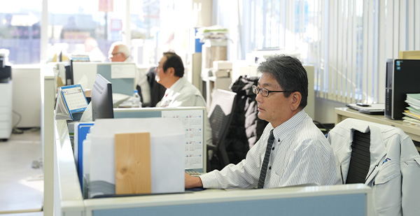キャリア採用情報
